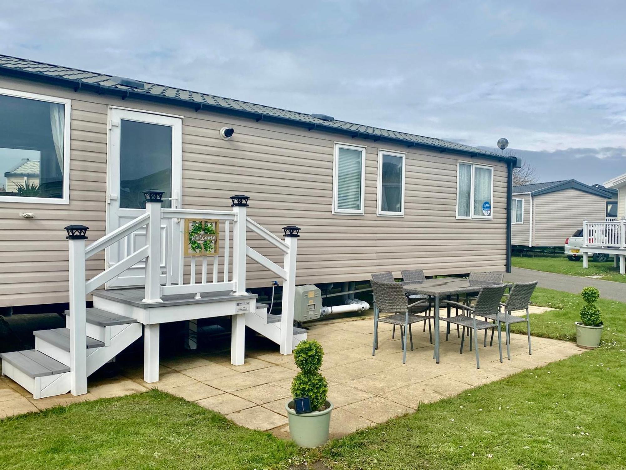 Caravan Church Farm Holiday Village Pagham Exteriör bild